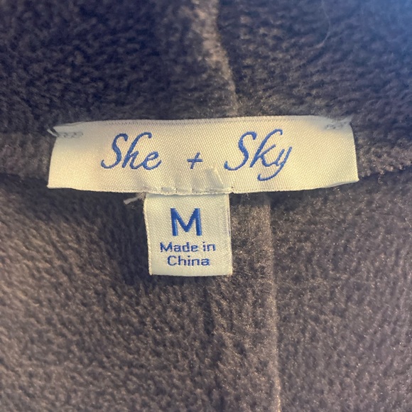 Heather gray and blue fleece coat. Size medium. - Picture 8 of 9